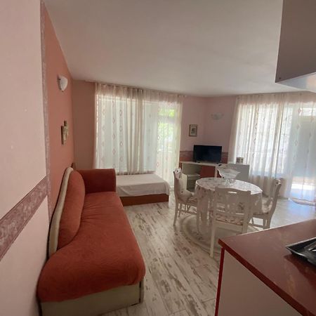 Guest House Orchidea Pomorie Extérieur photo