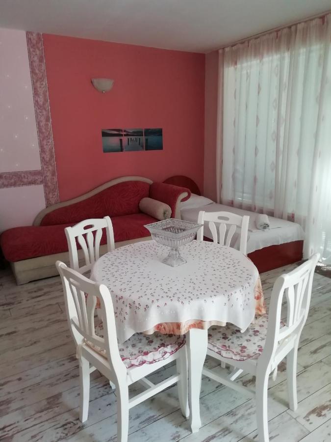 Guest House Orchidea Pomorie Extérieur photo