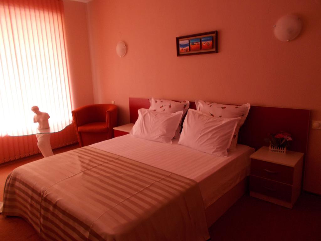 Guest House Orchidea Pomorie Extérieur photo